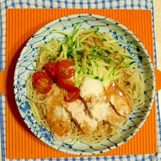 蒸し鶏の冷麺♪